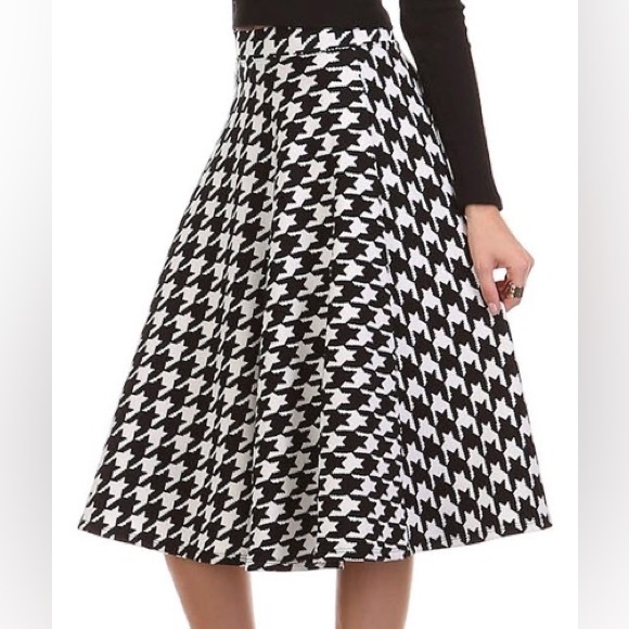NYInvasion Retro Houndstooth Midi Circle‎ Skirt - Picture 3 of 6